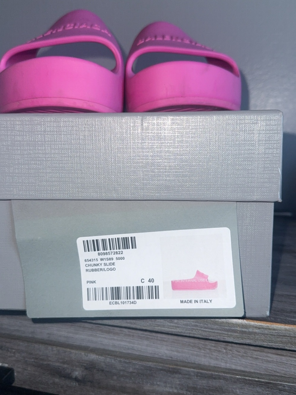 Balenciaga Pink Logo Slide Sandals - Picture 4 of 6